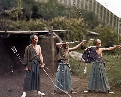1米5的日本人 却用2米长的弓 威力多大 戚继光 中箭必死 日本人 戚继光 日本 历史 丸木弓