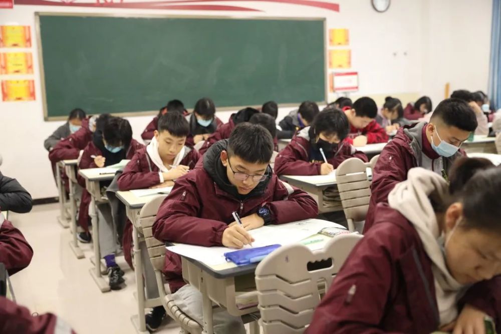 雨过天晴,彩虹终将铺满大道——郑州一中国际城中学迎来春季开学_腾讯
