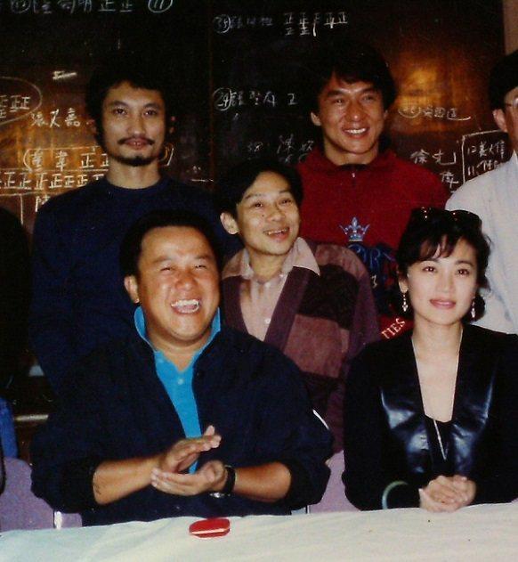 当之无愧的香港乐坛教父曾提携刘德华帮派都没人敢招惹他