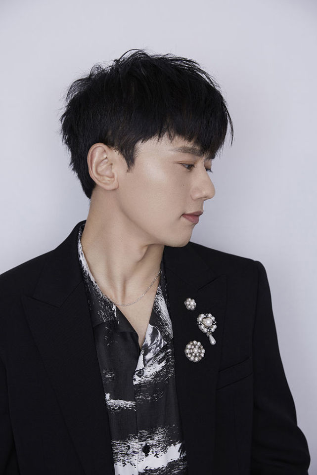 张杰侧颜帅气. (来自:星动最娱乐)