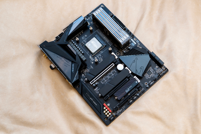 简单抄作业技嘉b550主板bios超频轻松教程