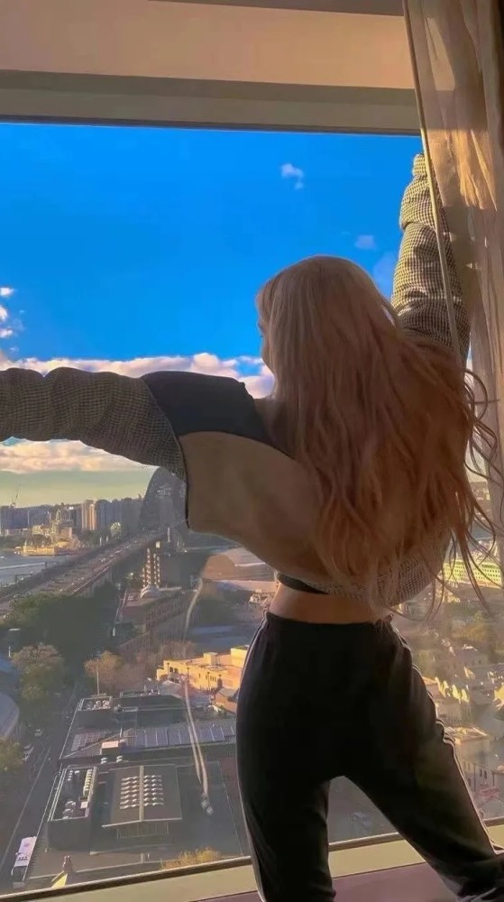 rose朴彩英壁纸合集_腾讯新闻