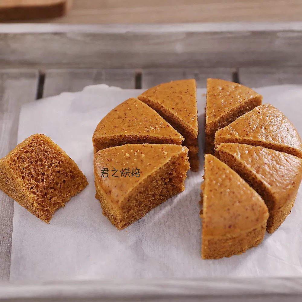 天冷的时候吃红枣发糕是真舒服