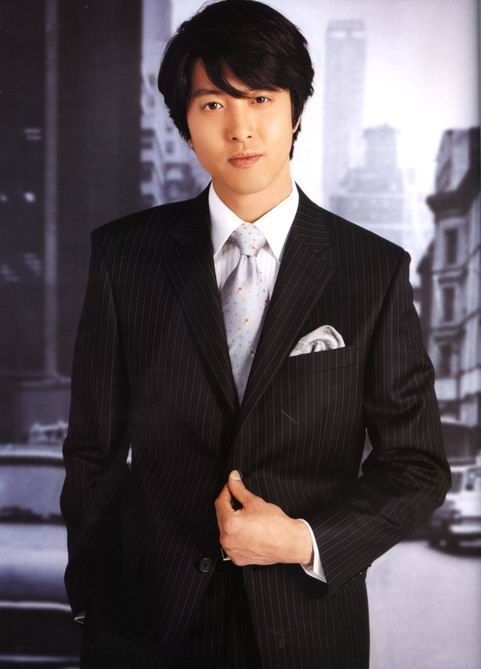 韩国渣男李东健:拍一部戏爱一个女演员,总能让合作对手变成女友