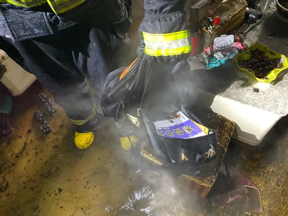 鴨嘴閥|橡膠接頭|鋁模定位塊|防水套管|伸縮器|補償器|傳力接頭|防水翼環(huán)