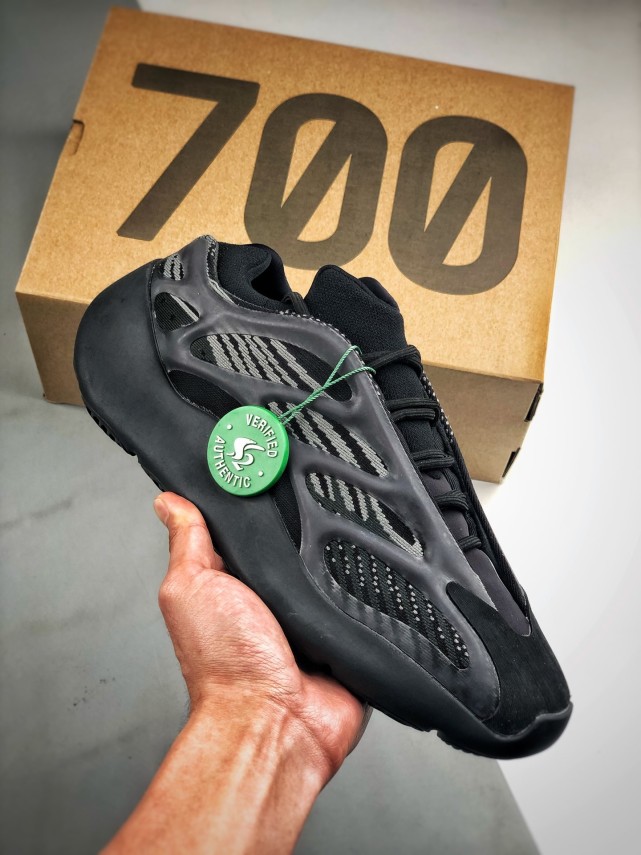 yeezy700v3异形azael骨架夜光纯黑