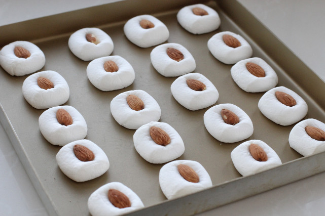 棉花糖的神仙吃法,放进烤箱变成酥脆饼干,不甜不腻咬一口嘎嘣脆