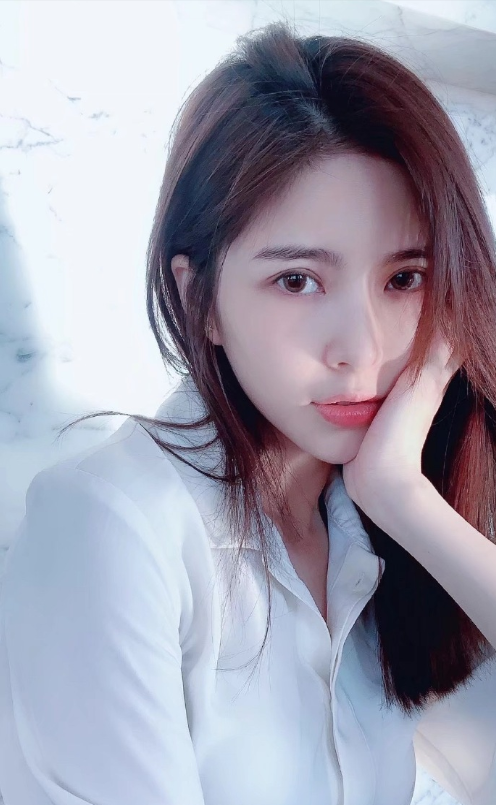 杜淳老婆不简单王灿霸气回怼被咒离婚等黑评夸老公是满分男人