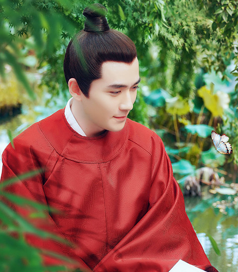 朱一龙,于朦胧,许凯,肖战,杨洋哪一位是你心中的红衣美男呢?_腾讯新闻