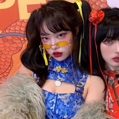 文艺范闺蜜女头