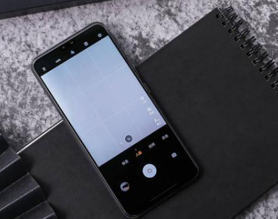 作为旗舰手机,vivox60pro还配备了先进的5nm工艺芯片,支持内存融合