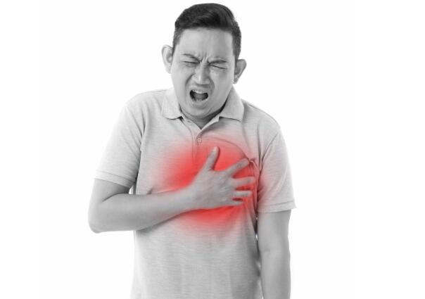 肩痛|肩痛无小事！这4种肩痛暗藏疾病“信号”，别掉以轻心！