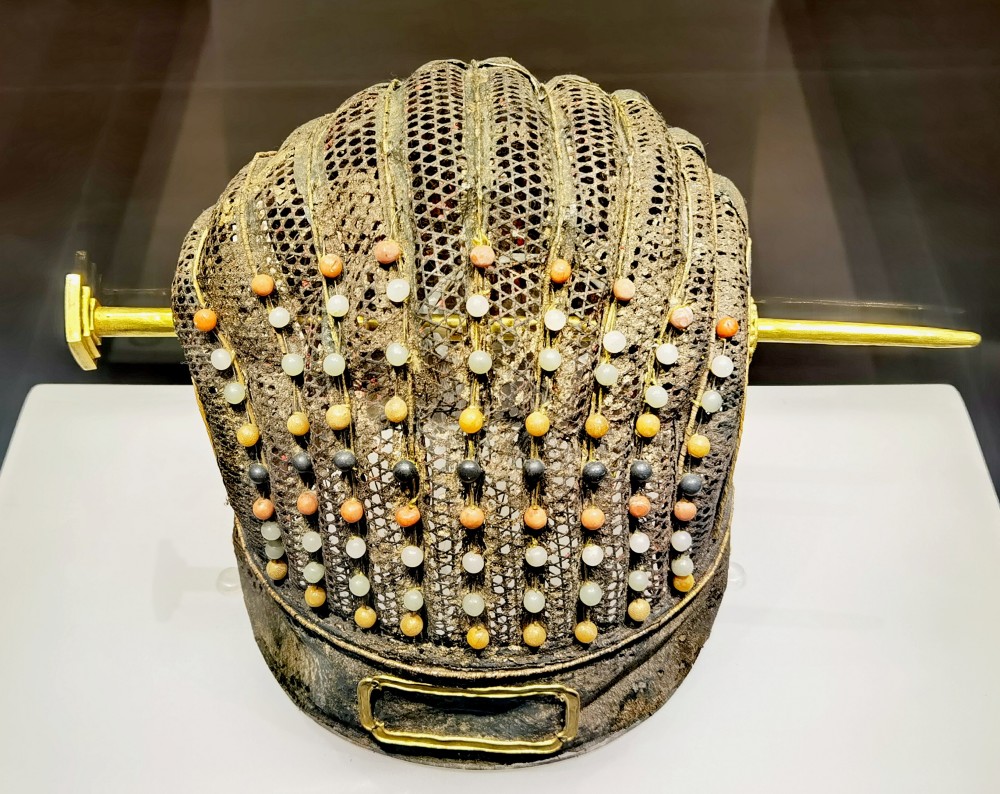 看见文物赏明代朝冠之美明九缝皮弁
