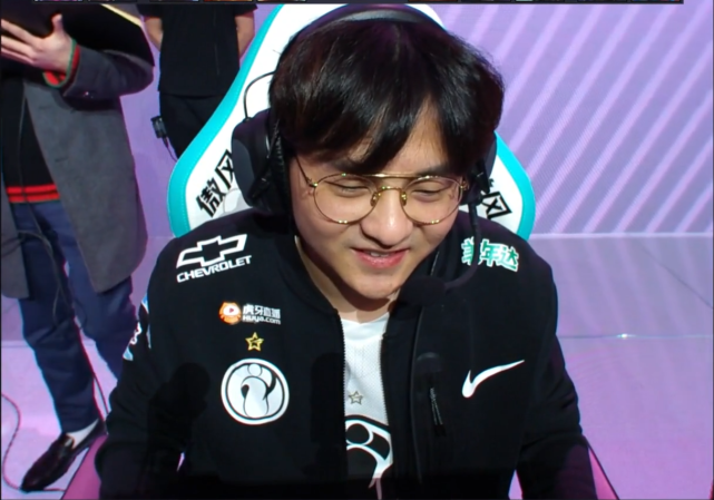 实用性攻略系列九igpuff在比赛中使用的首件吸蓝刀霞