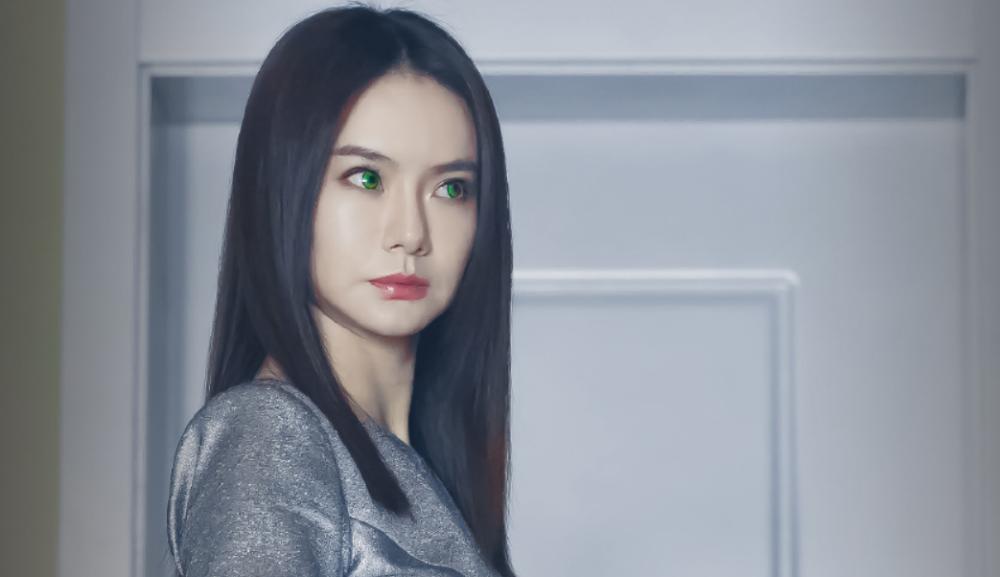 《你好,安怡》戚薇演技大获肯定,出道15年早已火出新境界_腾讯新闻