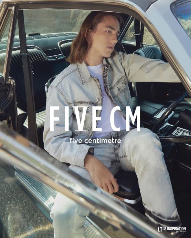 全国最大网红潮店,2000㎡换装基地