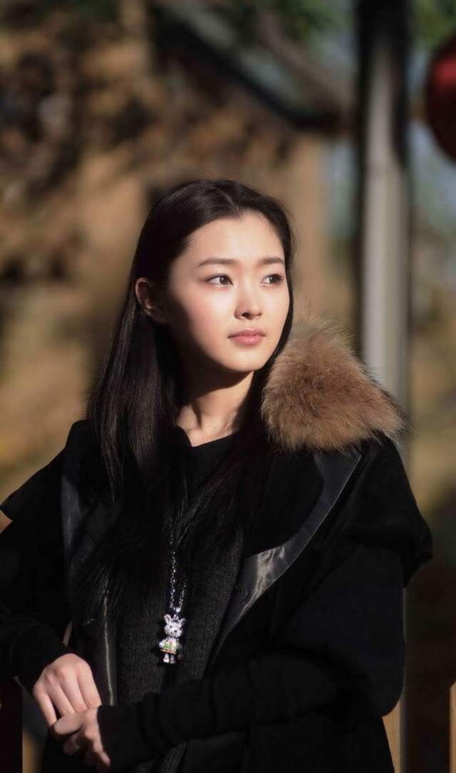 铁锤妹妹宋轶的另类成名史和她背后的绯闻男友们