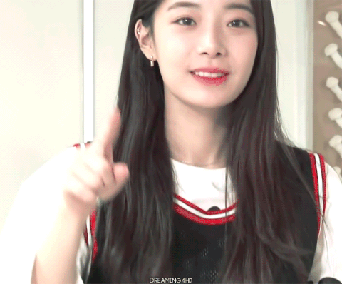 这几年玹珠虽然演了戏,比如出演过《魔女商店》,但在她心里一直都挺