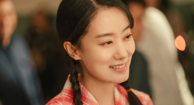 微博之夜张小斐手腕全程戴红绳,回应来了|你好,李焕英|唐人街探案