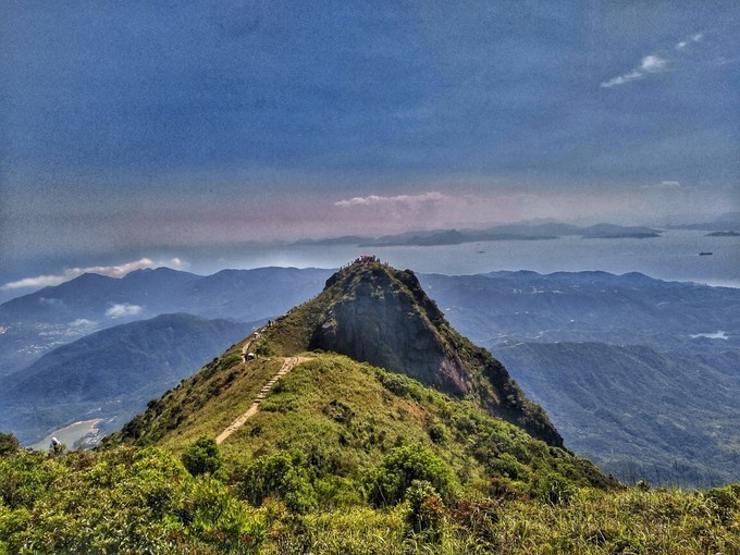 海边最美的山 深圳第二高峰 七娘山依山傍海 神秘又美丽 腾讯新闻