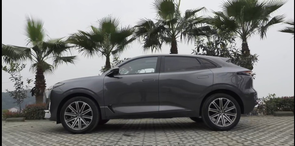 硬扛合资长安unik正当时