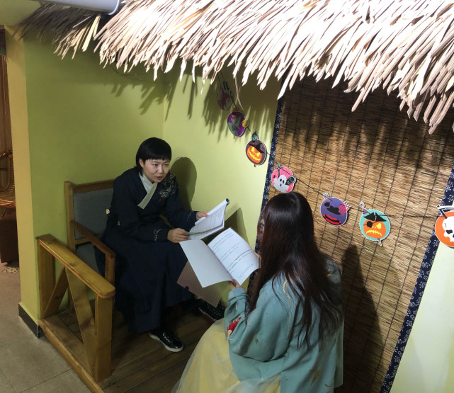 "剧本杀"成年轻人社交新宠,线下推理馆预订火爆|剧本杀|何剑锋|苏江龙