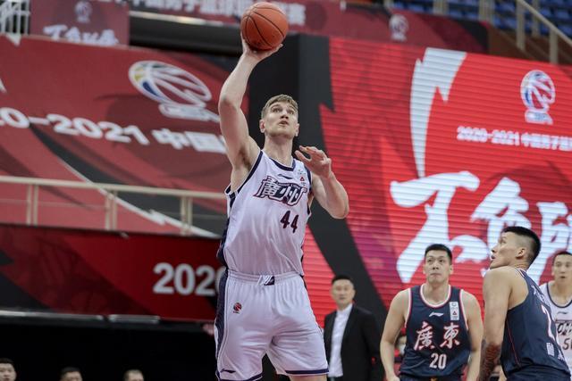 低迷广东借马尚破局,杜锋要骂人了|广州队|广东男篮|哈斯|杜锋|马尚