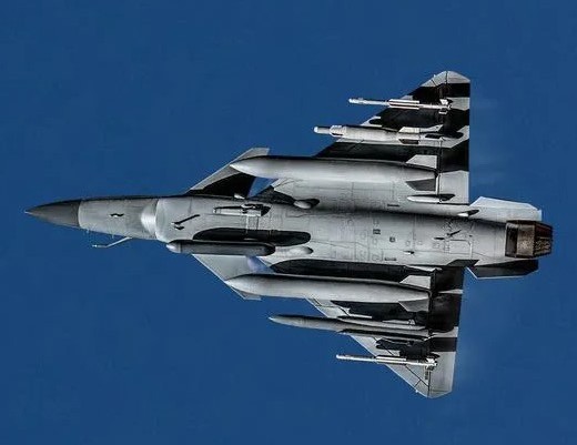 装备系列1我国空军中流砥柱歼10