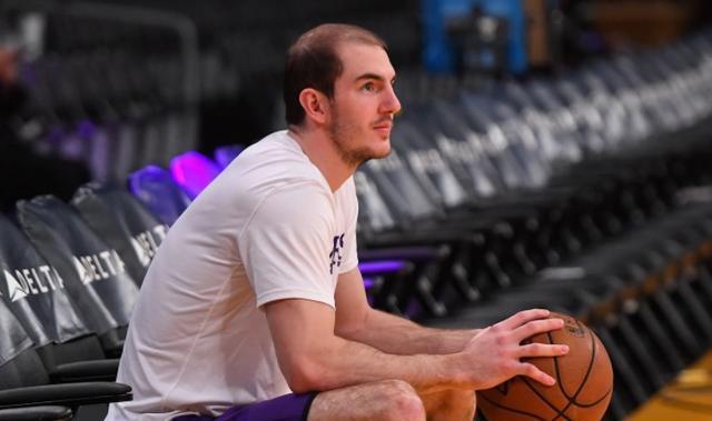 "卡皇"薪水或倍增,防守湖人队内第一|亚历克斯·卡鲁索|湖人|卡皇