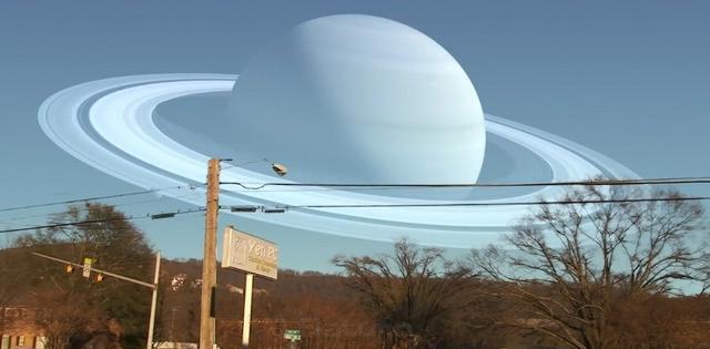冲浪者和滔天巨浪,这让我想到了《星际穿越》里的巨浪星球……潜水员