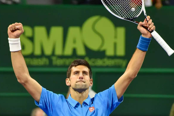 德约教练伊万尼塞维奇在采访中抱怨,炮轰媒体对德约有偏见