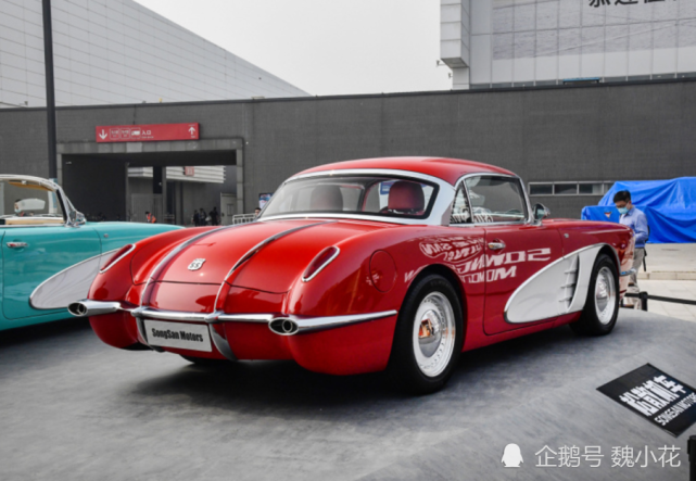 比亚迪首款复古车型上市海豚logo搭15t插混