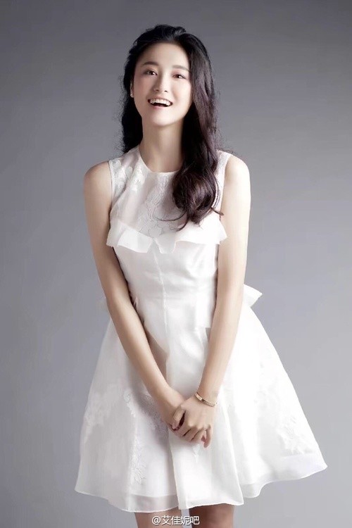 王彦霖承认恋情网友艾佳妮是谁