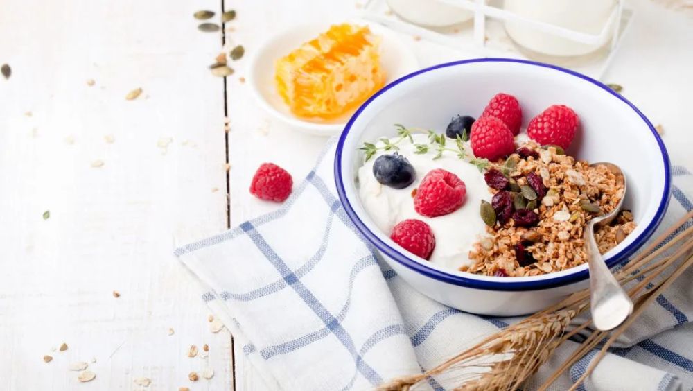 果糖|大量果糖损伤免疫系统，女人吃水果伤身，水果到底吃多少才健康？