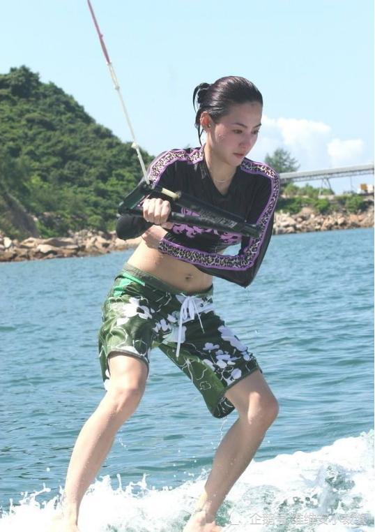 已生3个娃的张柏芝!