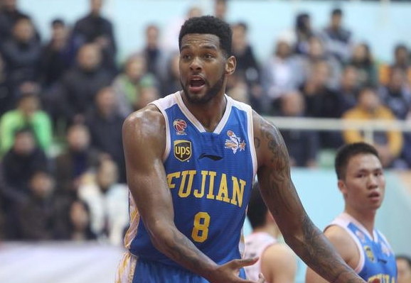 球迷:定时炸弹|八一男篮|cba|更衣室|辽宁队|杰里米-泰勒|外援