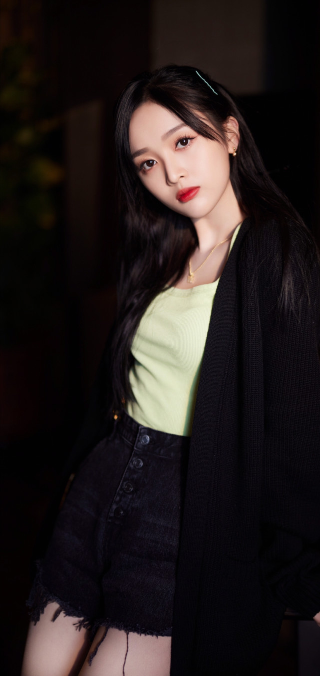吴宣仪文艺小清新写真壁纸