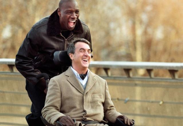 天差地别的人生打破触不可及的壁垒友情架起种族不同的桥梁