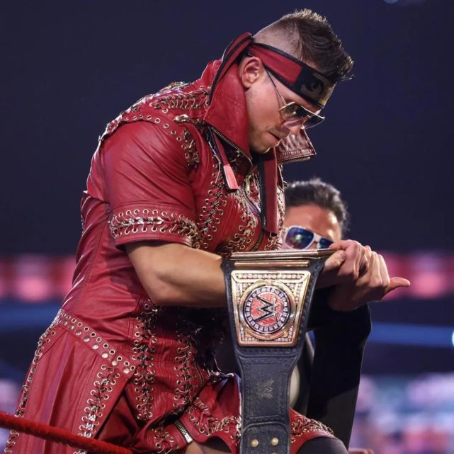 麦金泰尔|米兹|wwe冠军赛|达米安-普里斯特|兰迪-奥顿|巴比-莱斯利