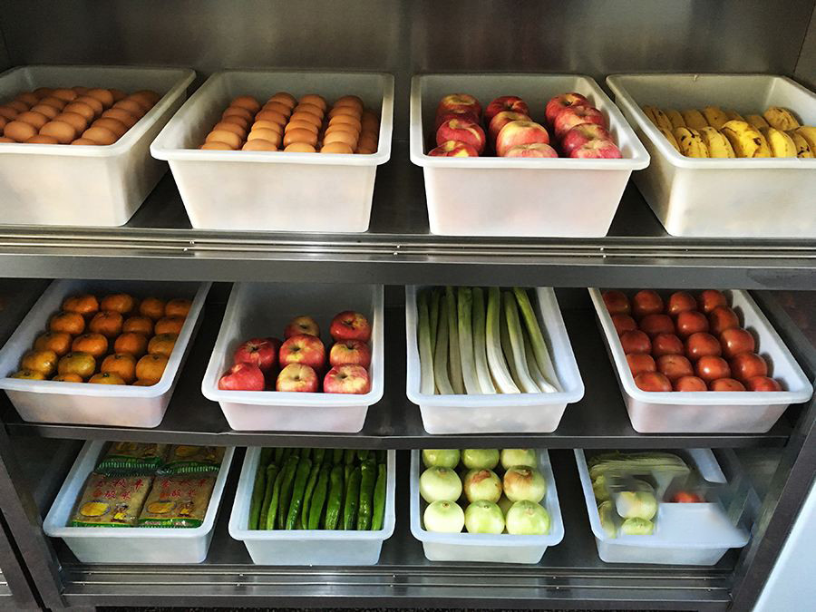 部队食堂到底有多整齐?我忍了辣椒和大米,最后的土豆丝就有点过分了