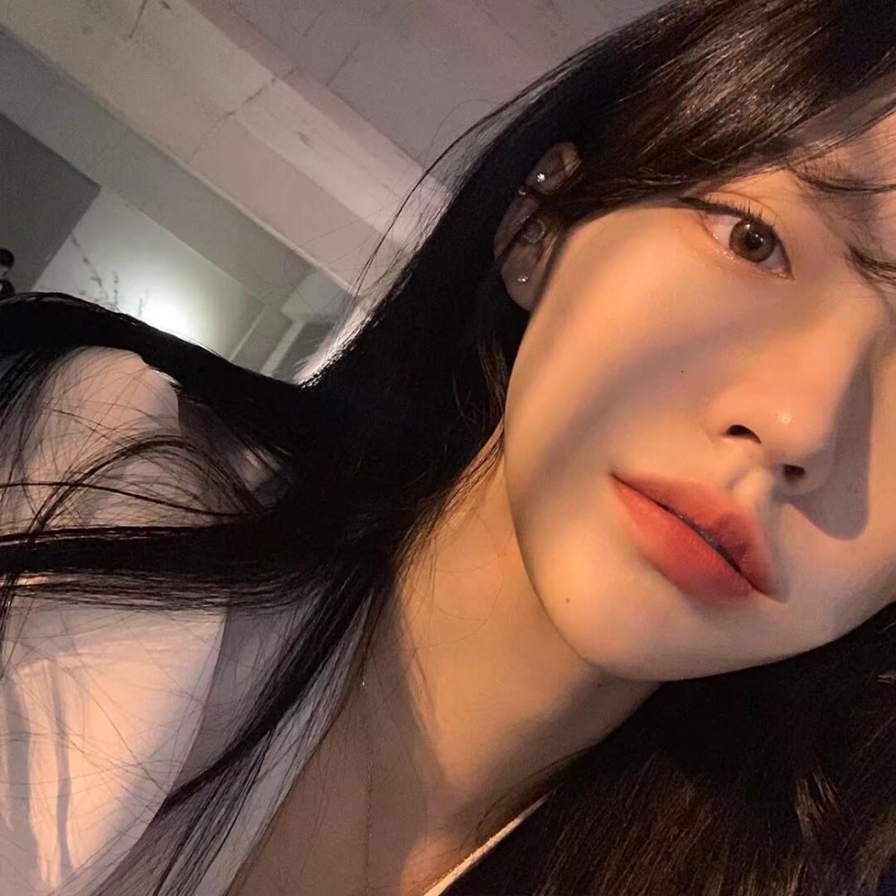 女生头像:最简单的话最真实