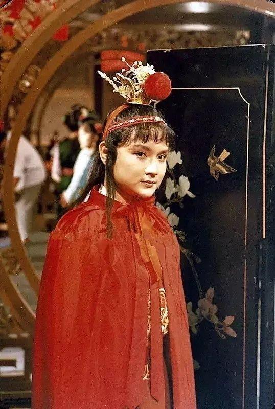 二丫头,一个让贾宝玉爱而不得的乡野村姑,作者为何要写这个人物