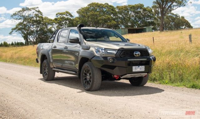 2021年丰田hiluxruggedx悍将越野皮卡