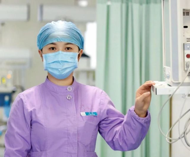 做一名有温度的护士渭南市中心医院重症医学科护士刘阳
