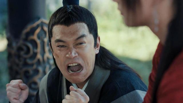 在第28集的时候,苏文兴父子俩去投靠苏檀儿,但是因为行事诡异,被陈凡