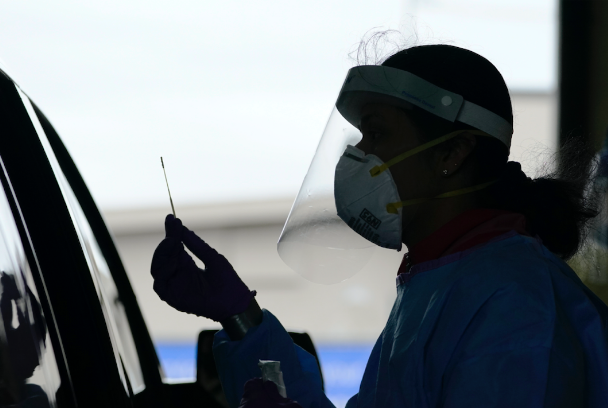 新冠|全美新冠检测量骤减引担忧，背后原因竟如此复杂……