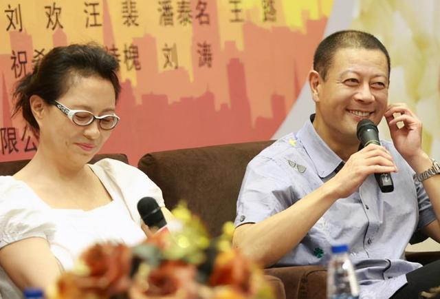 巫刚,43岁与妻子离婚后,单身至今无儿无女,前妻赵英也未再嫁