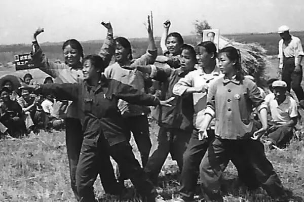 知青老照片足够回忆到泪湿双眼上