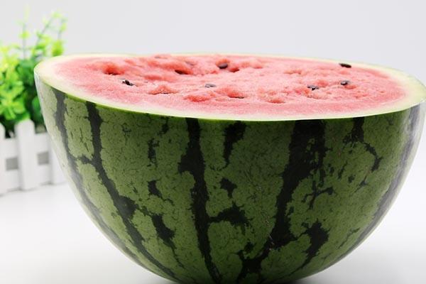 减肥|长肉的零食排行榜，第一名很受欢迎，夏季想减肥必须要管住嘴！