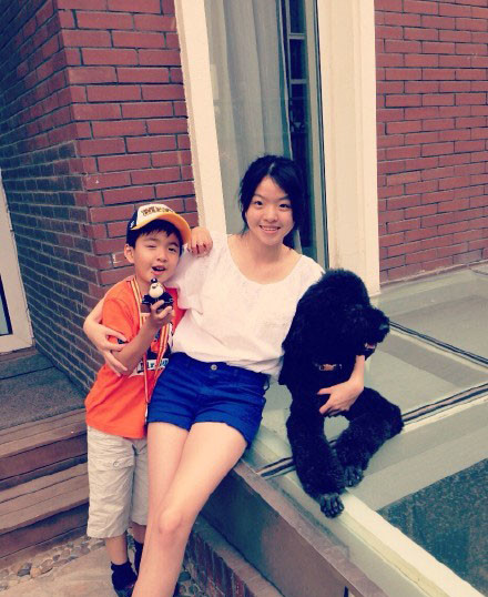 年与父亲参加过《爸爸回来了》,因此王中军的二儿子确实名为"王天也"